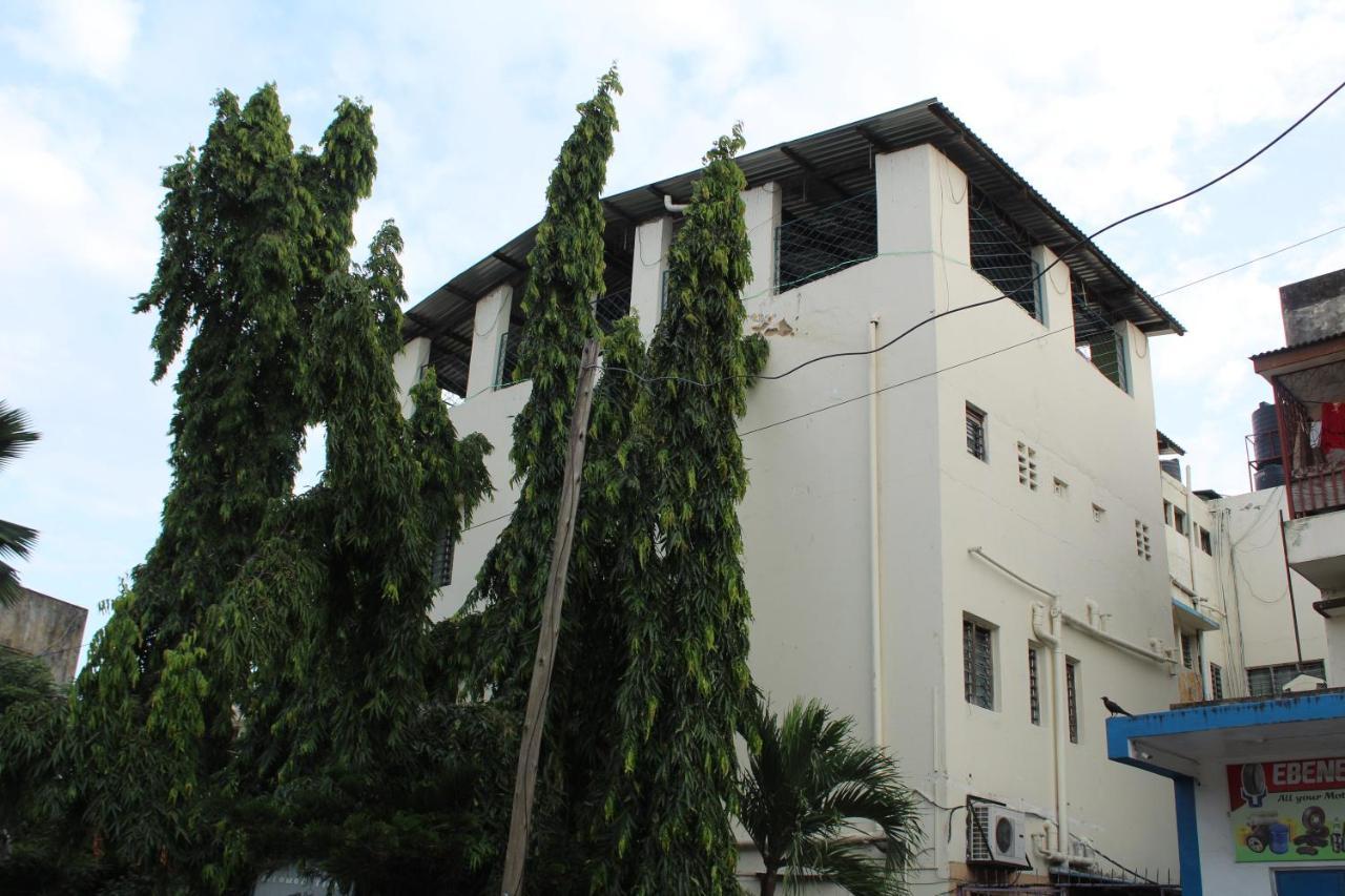 Rembo Hotel Mombaça Exterior foto
